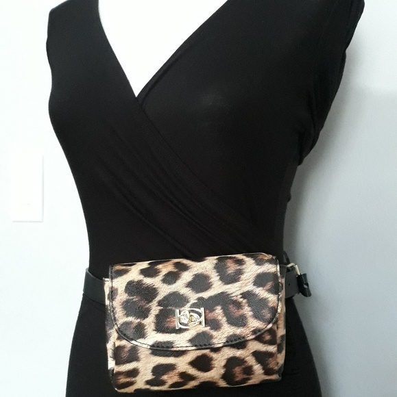 Bebe Donna Leopard Fanny pack Belt - Picture 3 of 5